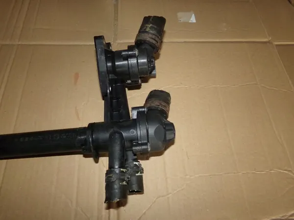 Volkswagen OE 03C 121 065A Moottorin jäähdytin image 4