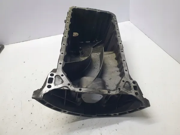 Oliepan Mercedes-Benz OEM A6460142502 voor Vito W639 image 3