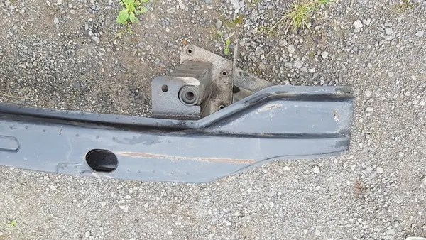 MERCEDES VITO 639 Framskärmsbalk OEM 6396201434 image 3