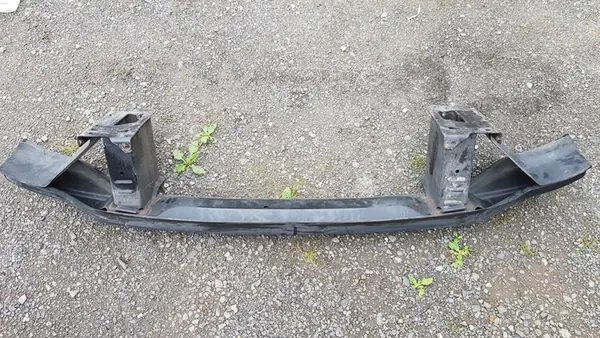 MERCEDES VITO 639 Framskärmsbalk OEM 6396201434 image 5