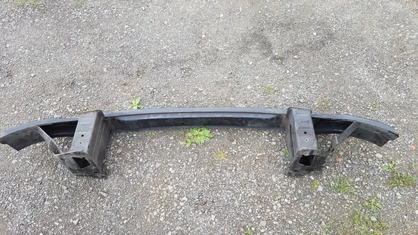 MERCEDES VITO 639 Framskärmsbalk OEM 6396201434 image 7