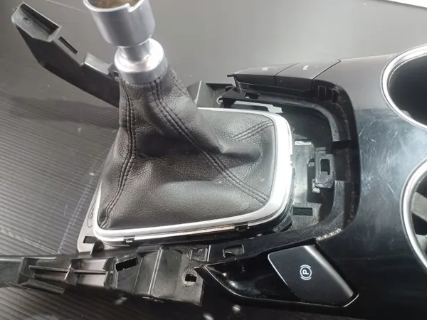 Ford Mondeo MK5 Funda Palanca Cambios OEM DG9R7P002MB image 5