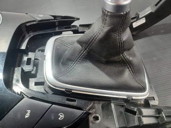 Ford Mondeo MK5 Funda Palanca Cambios OEM DG9R7P002MB image 6