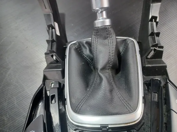Ford Mondeo MK5 Funda Palanca Cambios OEM DG9R7P002MB image 7