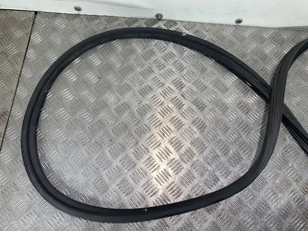 Joint de coffre Hyundai FBZ24559 - Pièce OEM d'occasion image 4