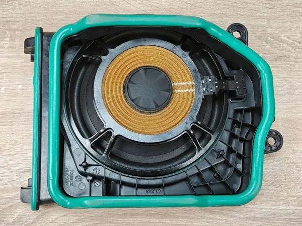 Rechter Tieftöner OEM 2622472 für BMW 8er Reihe image 4