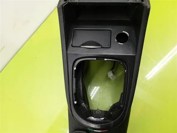 Accoudoir console centrale OEM 385886 Alfa Romeo 147 image 4
