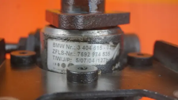 Bomba de dirección BMW OEM 3404615 para M54B25 image 5