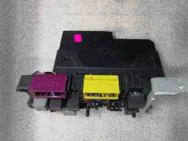 Módulo Conforto OEM 2129004201 Mercedes E W212 image 3