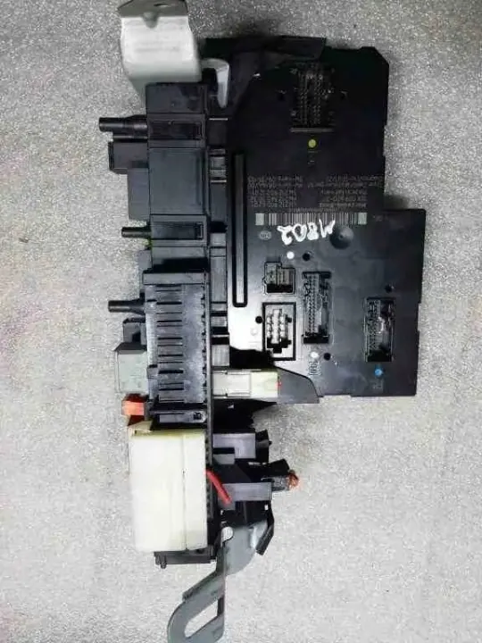 Módulo Conforto OEM 2129004201 Mercedes E W212 image 4
