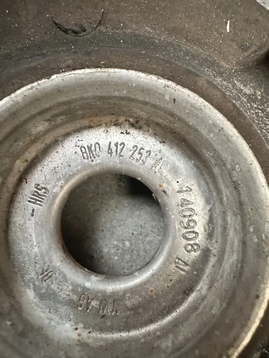 Etuvasen iskunvaimenninpidike OEM 8K0412253A Audi A4 B8 image 4