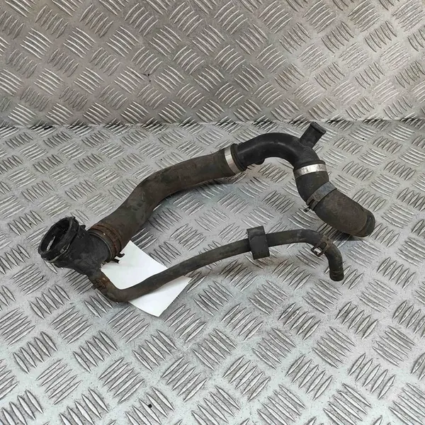 Jäähdytysputki VW PASSAT B7 2.0L diesel 2012 3AA122101G image 3