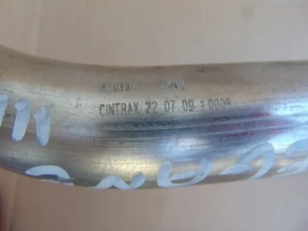Renault Intercooler Rohr 8201020571 image 7