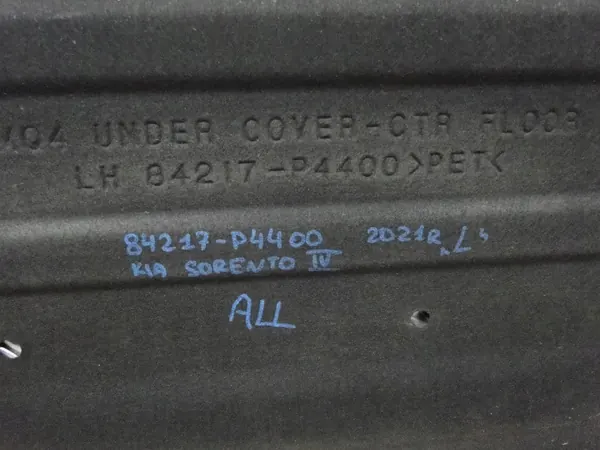 Vänster underredesskydd OEM 84217-P4400 för Kia Sorento IV image 4