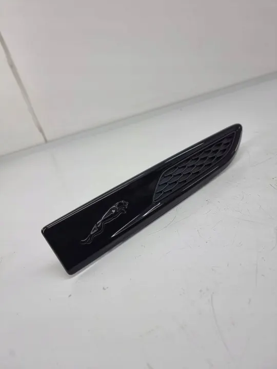 Jaguar F-Pace höger sida luftintag OEM MK83280B10BC image 2