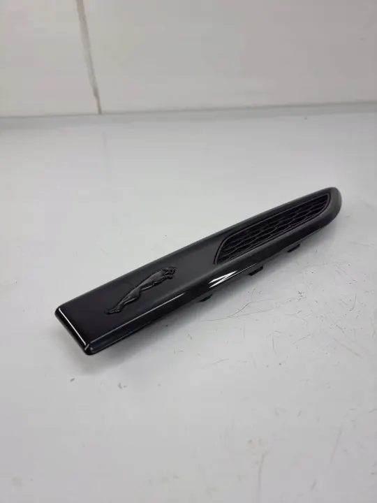 Jaguar F-Pace höger sida luftintag OEM MK83280B10BC image 3