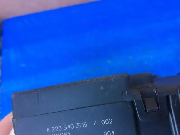 Mercedes säkringslåda OEM A2235403115 för W206 C-klass image 3