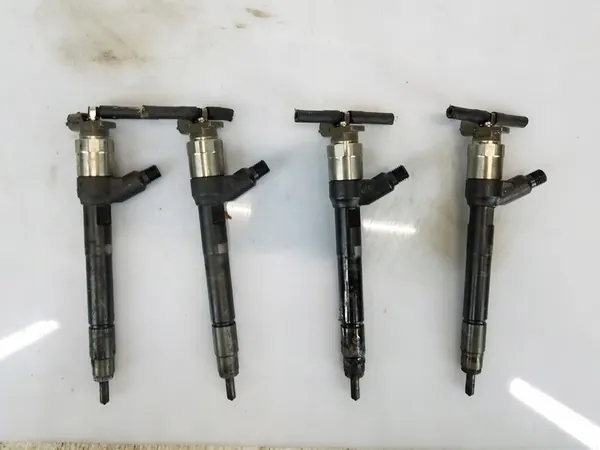 Inyector Opel Astra V K 1.6 CDTI 55585167 image 2