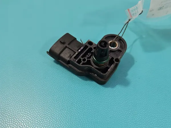 Air Pressure Sensor Mitsubishi Space Star II 12 - OEM 0261230358 image 2