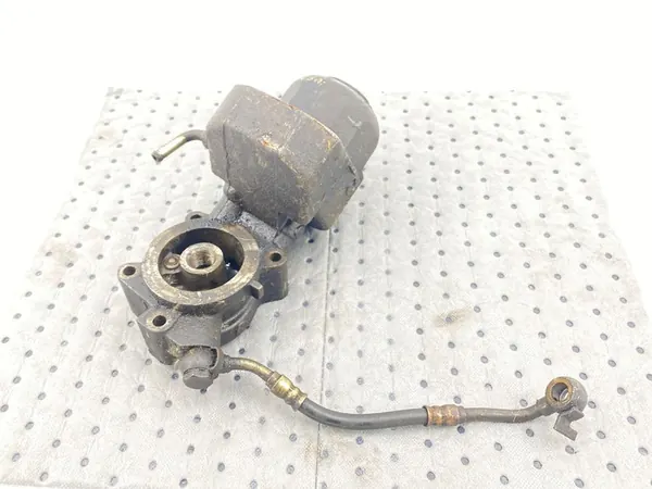 2004 Nissan Navara D22 Couvercle de filtre à huile MTL33439 image 2