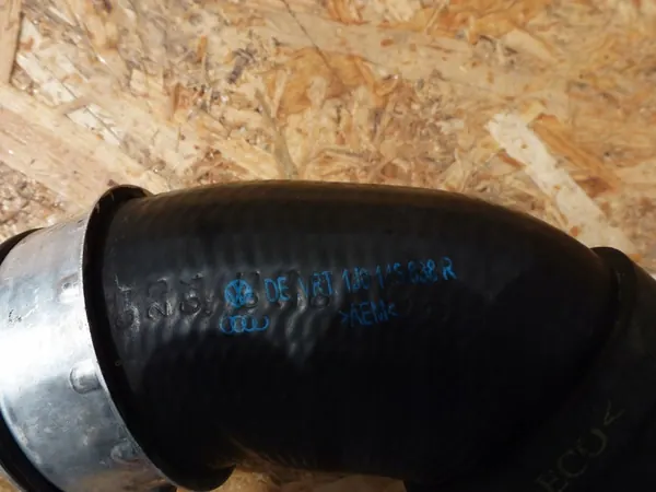 Volkswagen OE Intercooler-Rohr 1J0145838R image 3