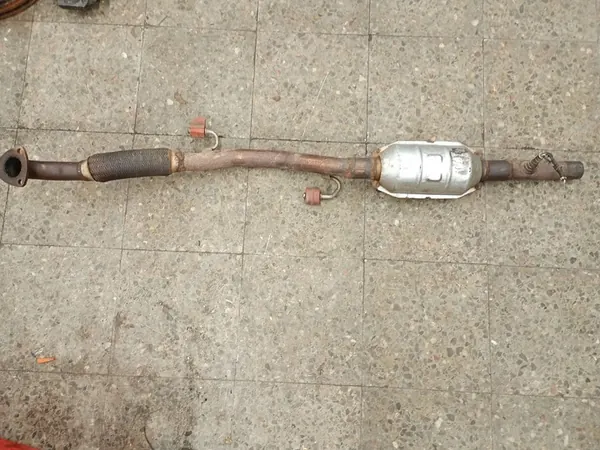 Échappement Skoda Fabia II 1.4MPI image 1