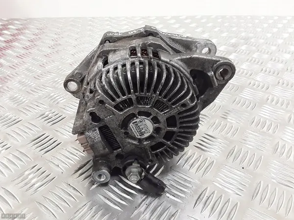 Mitsubishi Outlander 2014 Vaihtovirtageneraattori 2300 diesel 1800a334 image 3