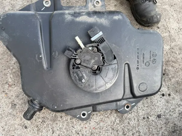 AdBlue-tankpomp OEM 0444040005 voor Mercedes W222 S-Klasse image 3