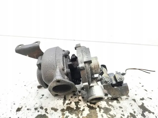 Turbocompresor BMW Serie 5 IV E39 image 2