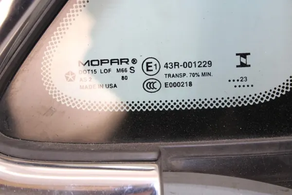 Chrysler Pacifica 2023 Vänster Sidospel-Triangel OEM image 5