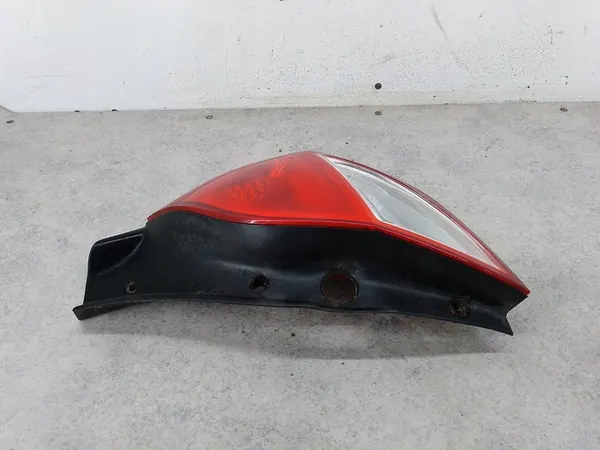 Lámpara Trasera Derecha Renault Clio III FL Hatchback 8200886946 image 5