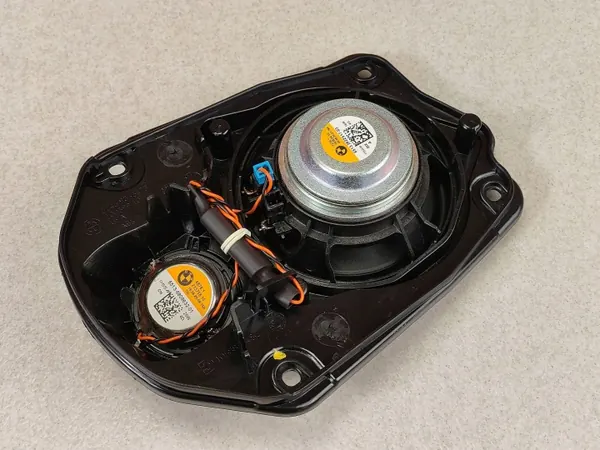 Altavoz central Harman Kardon OEM 9363477 BMW image 3