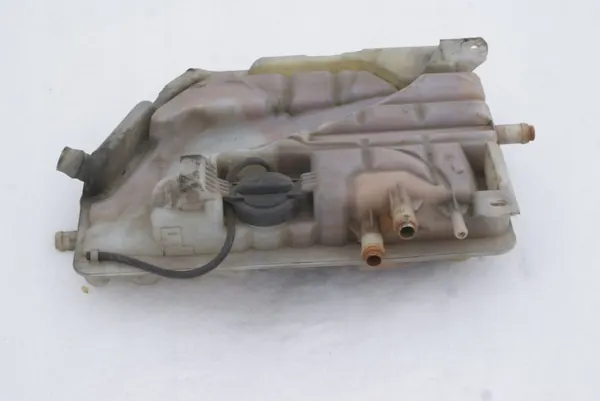 Mercedes koelvloeistof expansievat OEM A 970 500 04 49 image 3