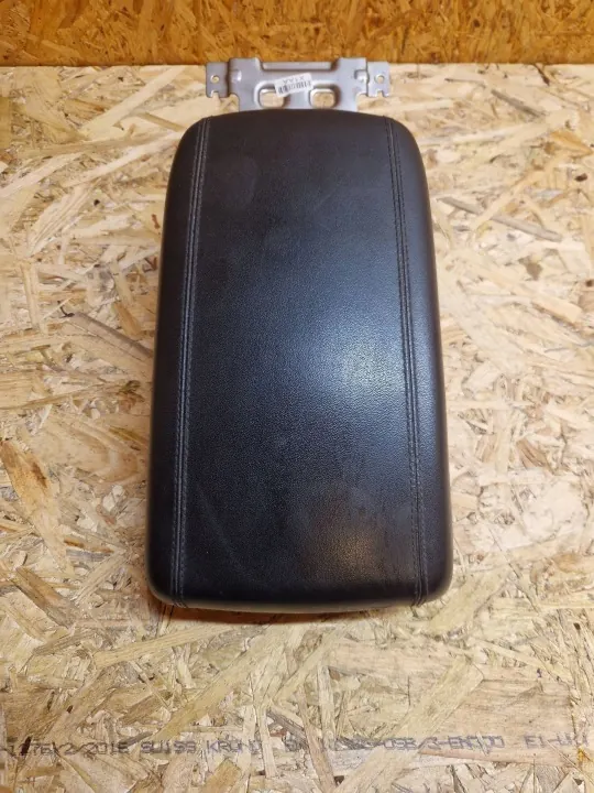 Reposabrazos consola SsangYong Tivoli OEM JOT21594 image 6