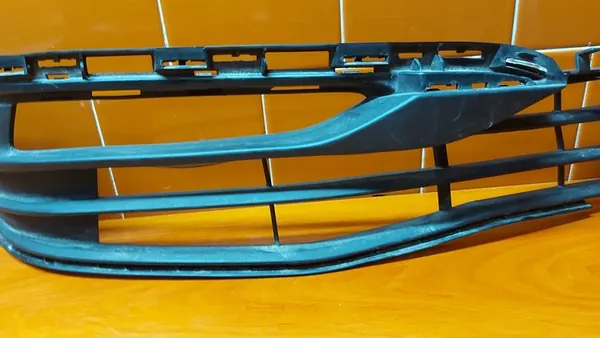 Griglia paraurti anteriore destra BMW 5 G30 G31 OEM image 4