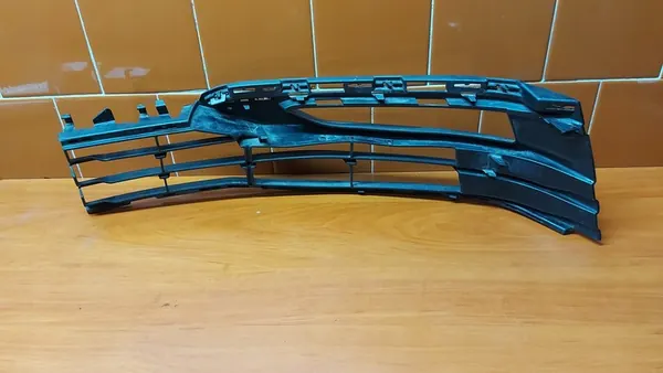 Griglia paraurti anteriore destra BMW 5 G30 G31 OEM image 6