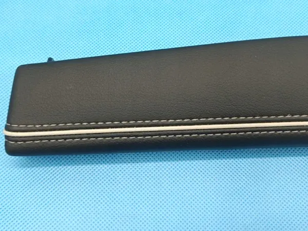 OEM 3J1858019 Cache Tableau de Bord VW Passat B9 image 3