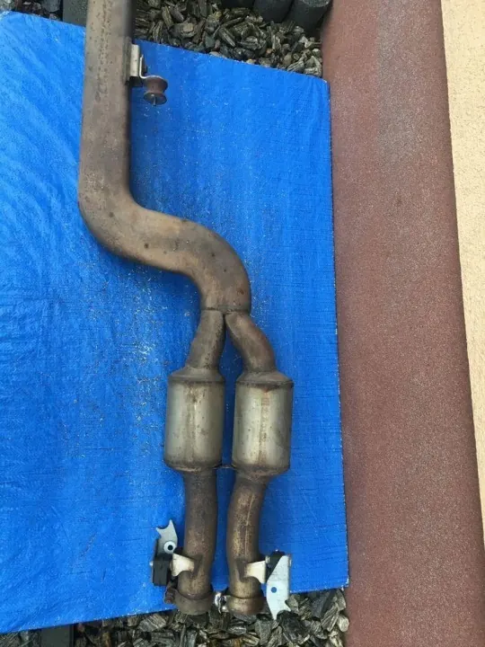 Catalyseur Gauche Droit OEM A2224903436 A2224903536 image 5