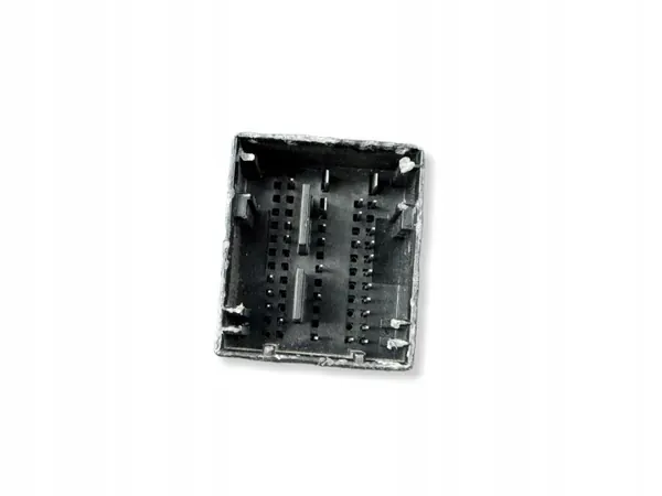 Xenon-virtalähde OEM 20220331DG Iveco Daily 6. sukup image 6
