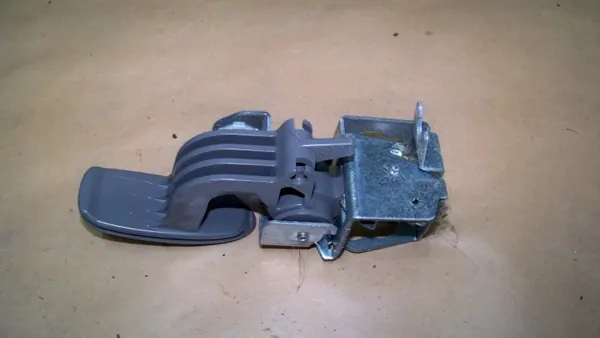 Honda Civic 8 Sedan Bränslelucksöppningskabel OEM image 3