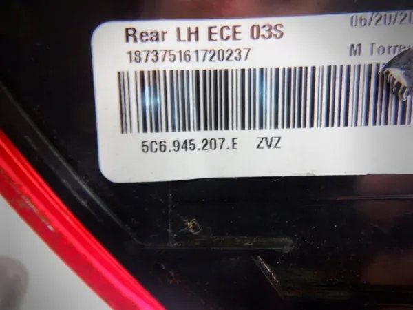 VW JETTA 5C5 LIFT LUZ TRASERA IZQUIERDA 5C6945207E image 5