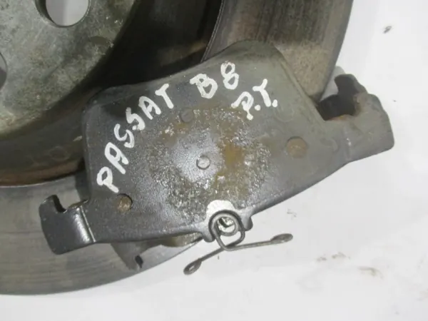 Kit Disque & Plaquettes Frein Arrière VW Passat B8 image 5