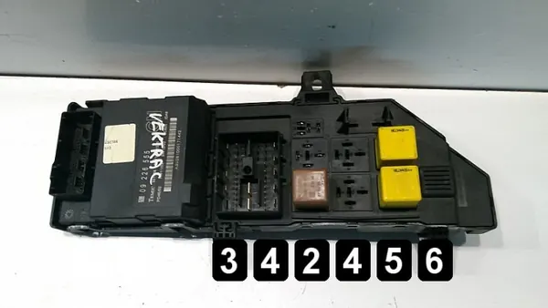 Gebrauchte Opel Vectra ECU OEM AM-342456 2003 image 2