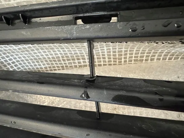 RENAULT TRAFIC III 14- Rejilla de Parachoques Central image 2