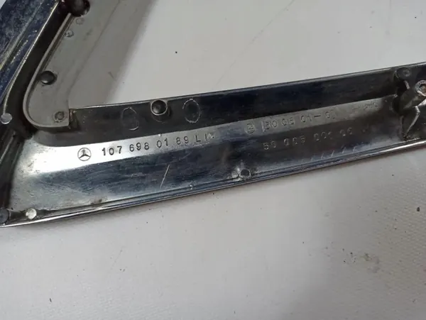 Chrom-Fensterrahmen links hinten OEM 1076980189 image 5