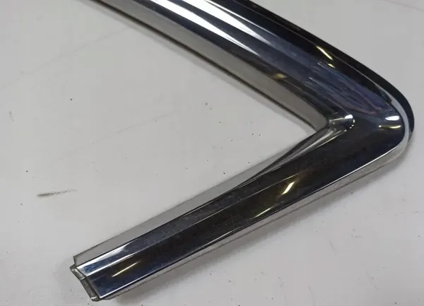 Chrom-Fensterrahmen links hinten OEM 1076980189 image 6