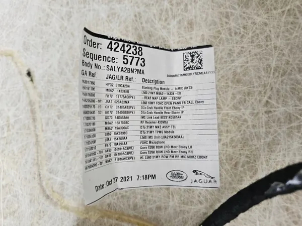 OEM PODSUFITKA SUFIT Katto Range Rover Velar L560 image 10