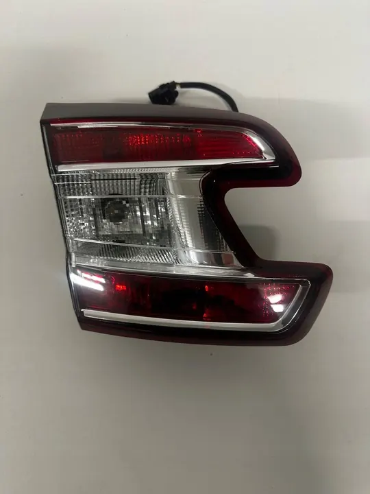 Valeo 044087 Lámpara Combinada Trasera Izquierda image 4