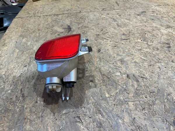 Citroen C4 Picasso II 2 13- Halogen Dimljus Höger Bak image 3