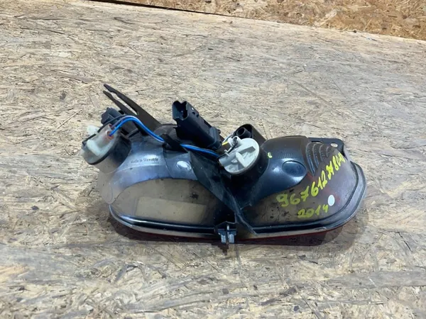 Citroen C4 Picasso II 2 13- Halogen Dimljus Höger Bak image 8